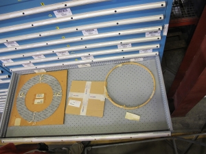 LISTA HEAVY DUTY 9-DRAWER PARTS CABINET W/ CONTENTS (W-50) LOADING & HANDLING FEE $25-